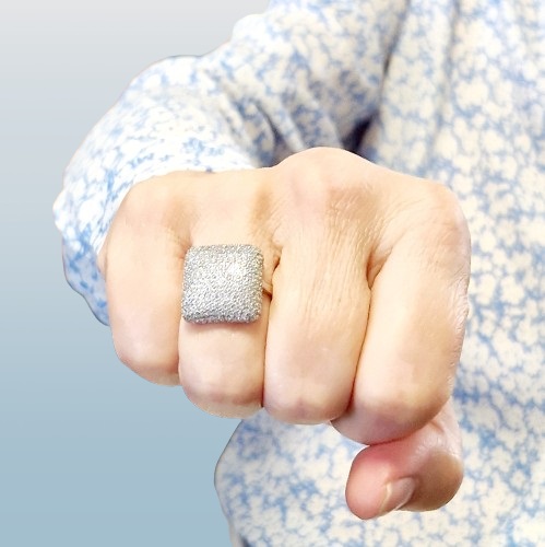 Supporti Per Anelli In Legno Massiccio - Set Da 3 Pezzi, Display Per Gioielli (Bianco Crema) - Foto 9